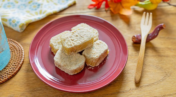 レンジで簡単！腸活成分たっぷりで太らない「豆乳おさつきな粉餅」の作り方