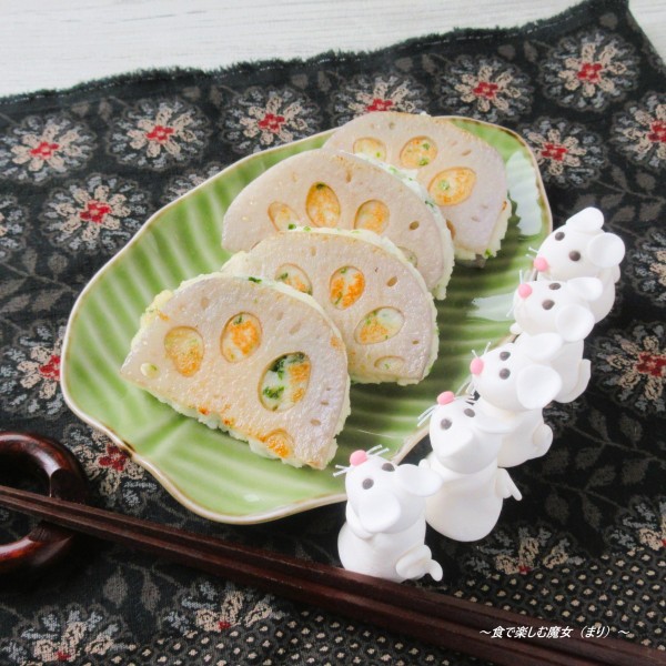 ５分で出来る。サク！ふわ～♡青のり風味がアクセント♪蓮根の挟み焼き『はんぺん れんこん』