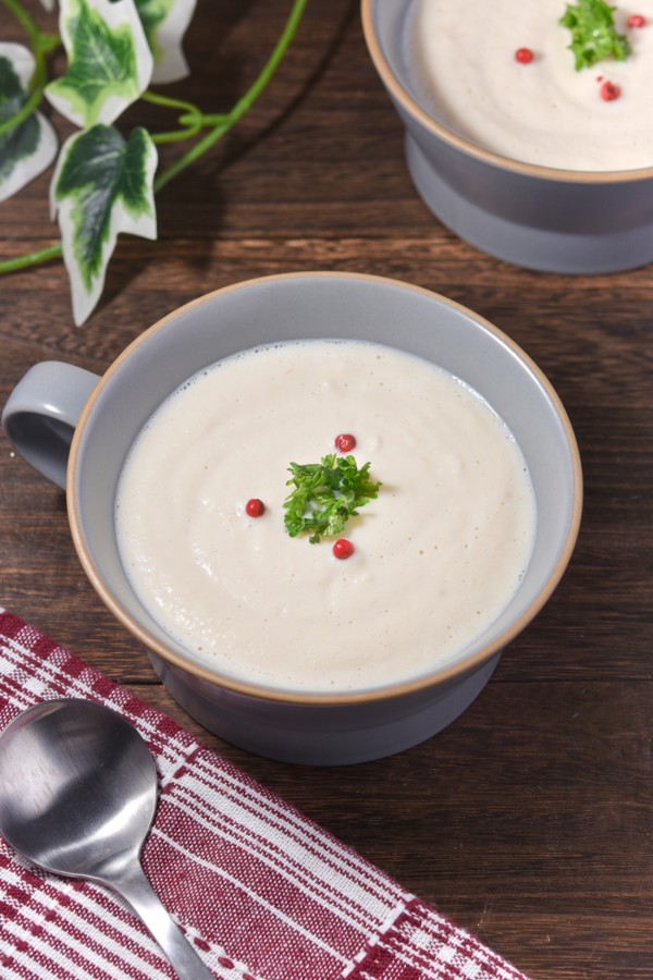 ぐんまの旬を味わう！白まいたけの香りを楽しむポタージュ｜ぐんまクッキングアンバサダーvol.22 - すずめの食卓３６５日