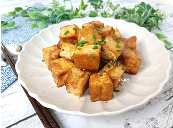 おつまみにも♪厚揚げのオイコチュジャン炒め