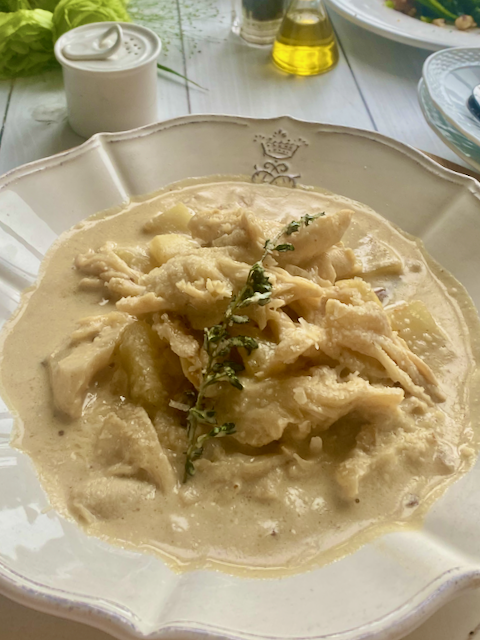 濃厚なコク　とろけるおいしさ〜群馬県産白まいたけのクリームシチュー【PR】