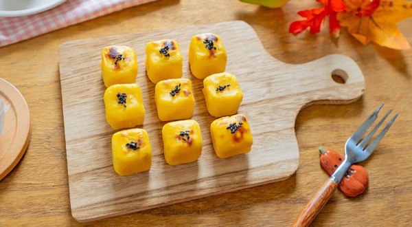 混ぜて焼くだけ！腸活成分たっぷり「ひとくちヨーグルトスイートポテト」の作り方