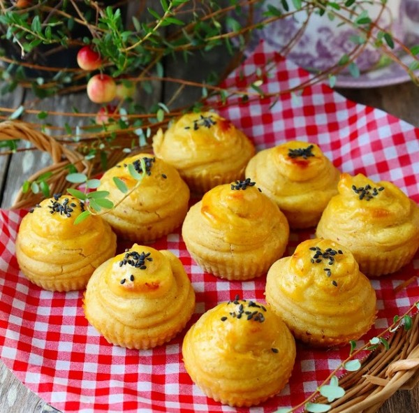 混ぜて焼くだけ♪ まんまるスイートポテト (レシピ)