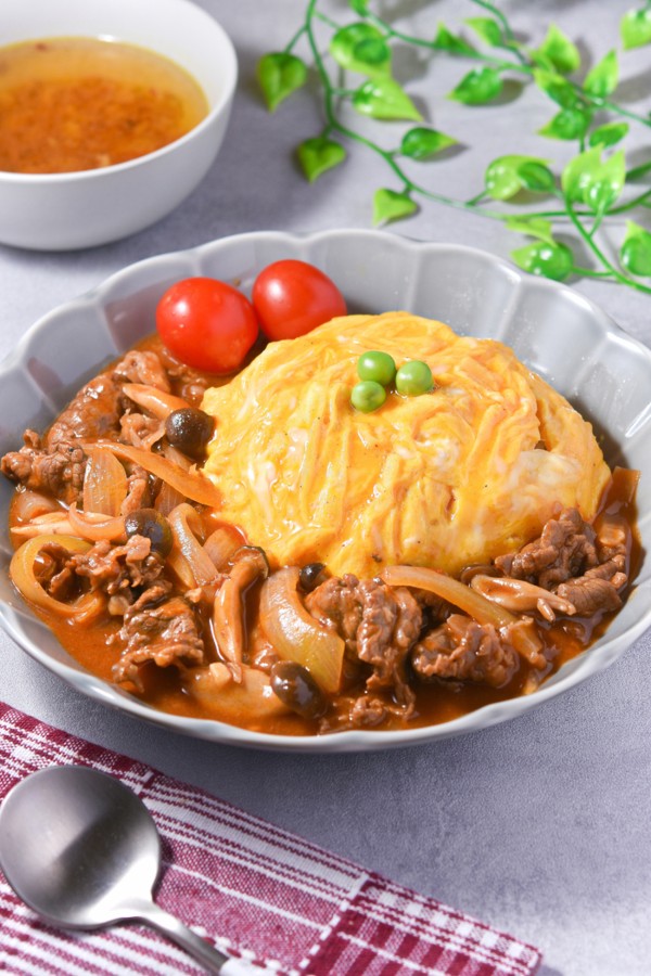 【保存版！】デミグラス缶・ルウ不要！コクうま簡単オムハヤシレシピ - すずめの食卓３６５日