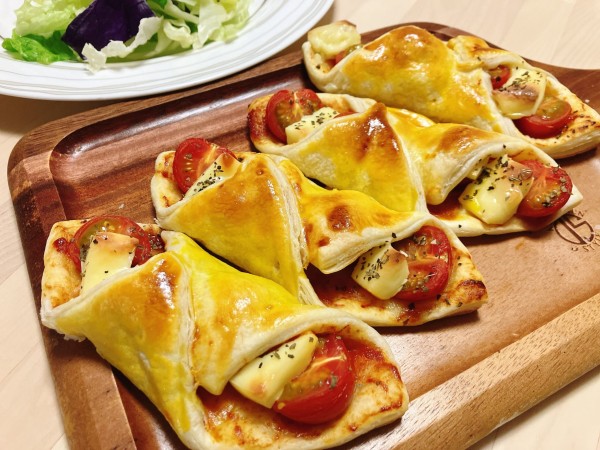 冷凍パイシートで作るサクサクピザ｜簡単レシピ！