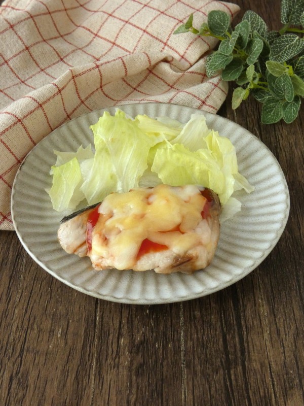 『10分で完成！「ぶりのケチャチーズ焼き」』