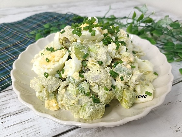 ボリュームおかず♪里芋の柚子胡椒卵サラダ