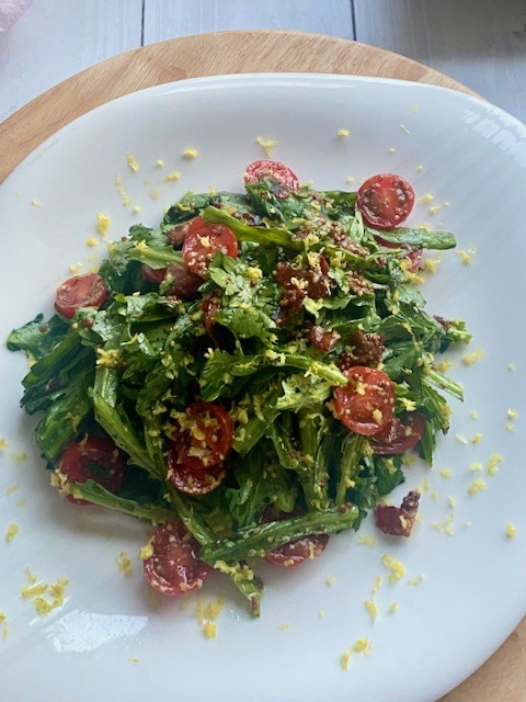 群馬県産春菊で！夫婦で一袋はペロリの春菊サラダ　ハニーマスタードレモン風味【PR】