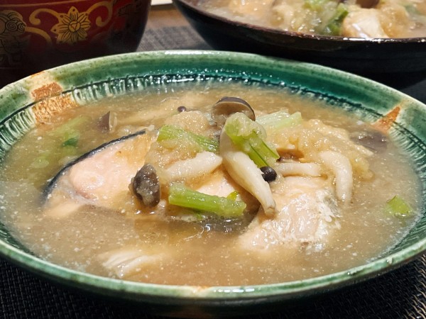 鮭ときのこのみぞれ煮の作り方｜めんつゆレシピ