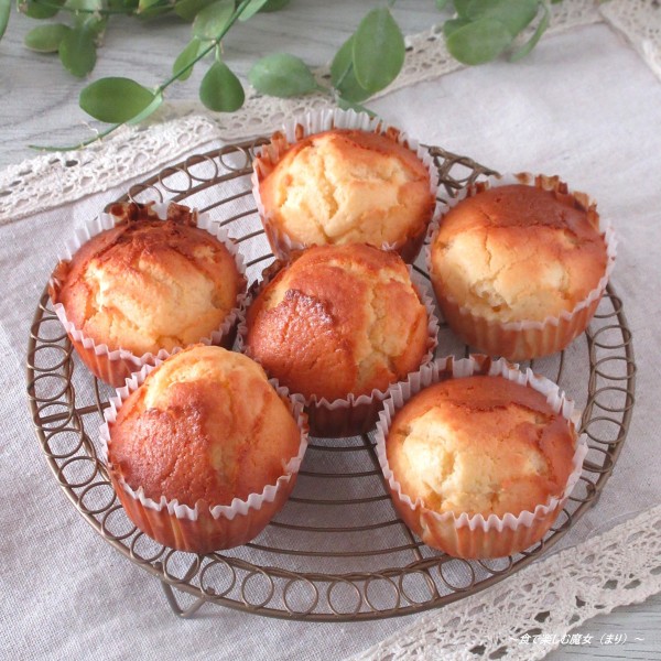 泡立てなし。混ぜるだけ。焼きたてもリベイクも「ほわほわ」危険な誘惑『はちみつバターマフィン』