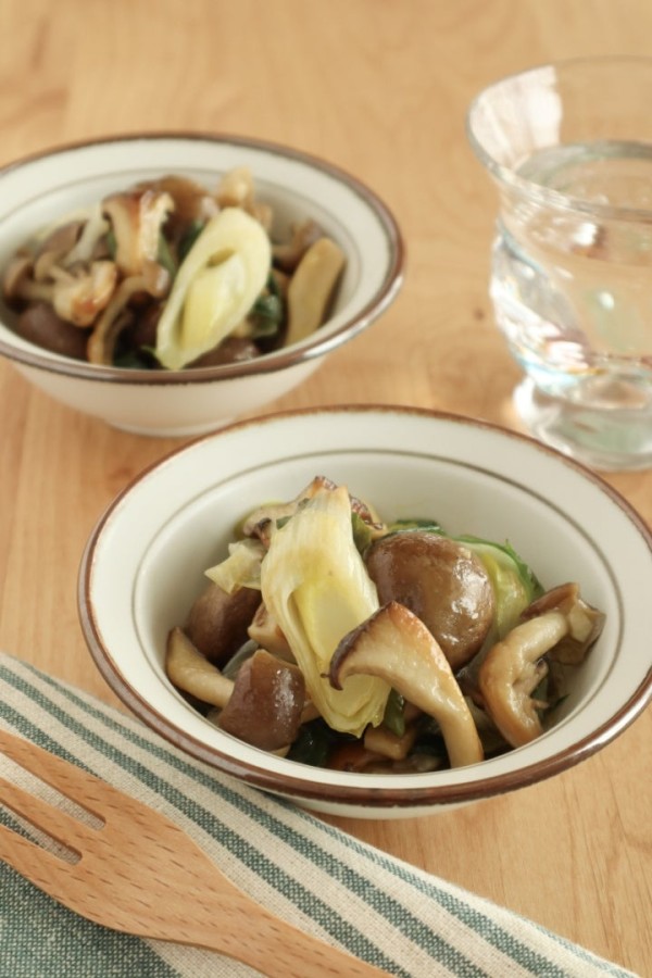 『【#ヘルシーレシピ】下仁田ねぎと3種きのこのアヒージョ風』
