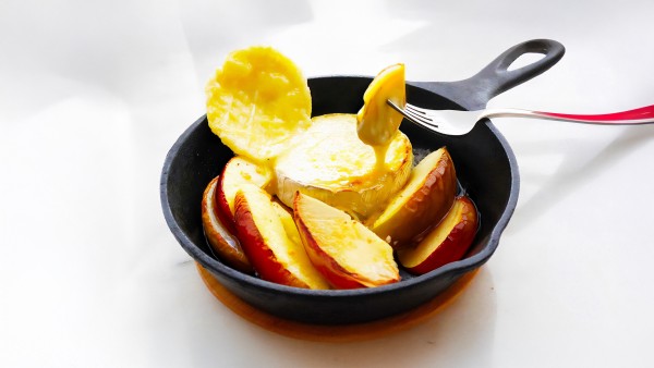 爆速チーズフォンデュ　動画つき❤️焼きりんご&カマンベール