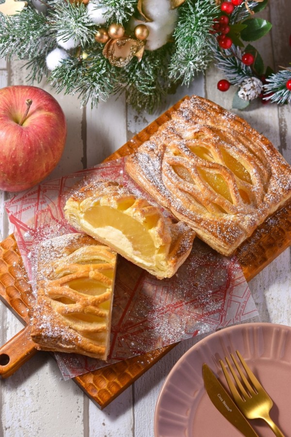 ジューシーなりんごで贅沢パイ - すずめの食卓３６５日