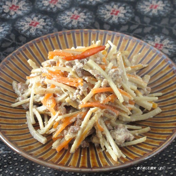 牛乳で野菜の甘みを引き出し、赤唐辛子の辛みで減塩♪『ミルクきんぴら』乳和食アンバサダー