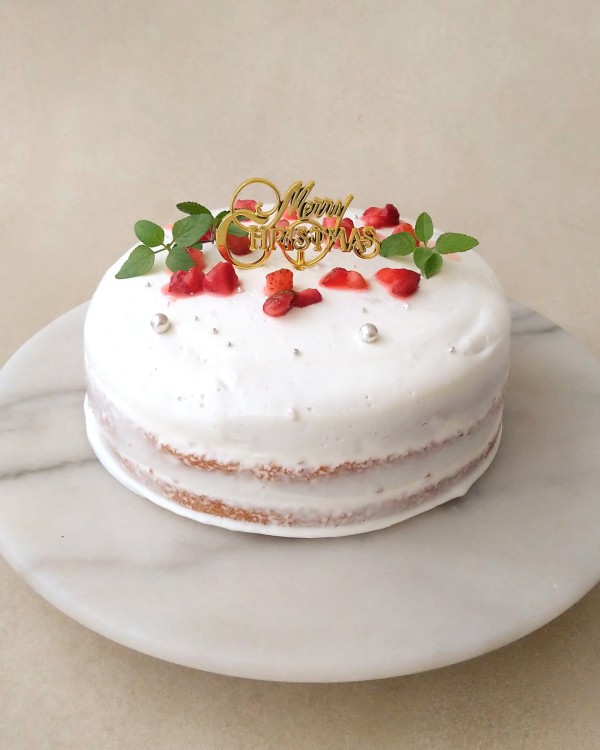 泡立てなし！リッチモのネイキッドケーキ