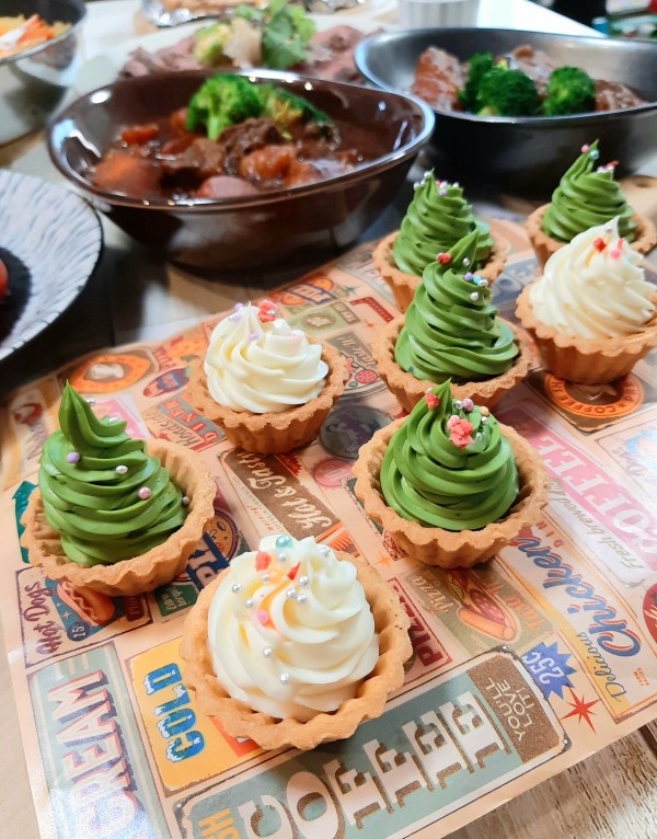 『クリームチーズで☆簡単ミニツリータルト』