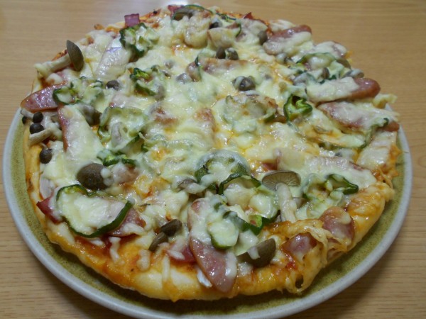 『おうちクリスマスは手作りピザで♪』