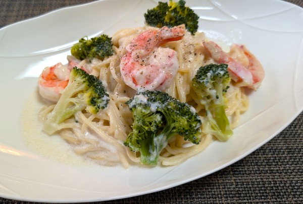 クリスマスカラーの１皿☆海老とブロッコリーのクリームパスタ♪☆♪☆♪