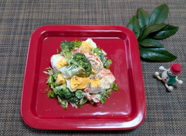 彩りで華やかプレート☆海老とブロッコリーの満足サラダ♪☆♪☆♪