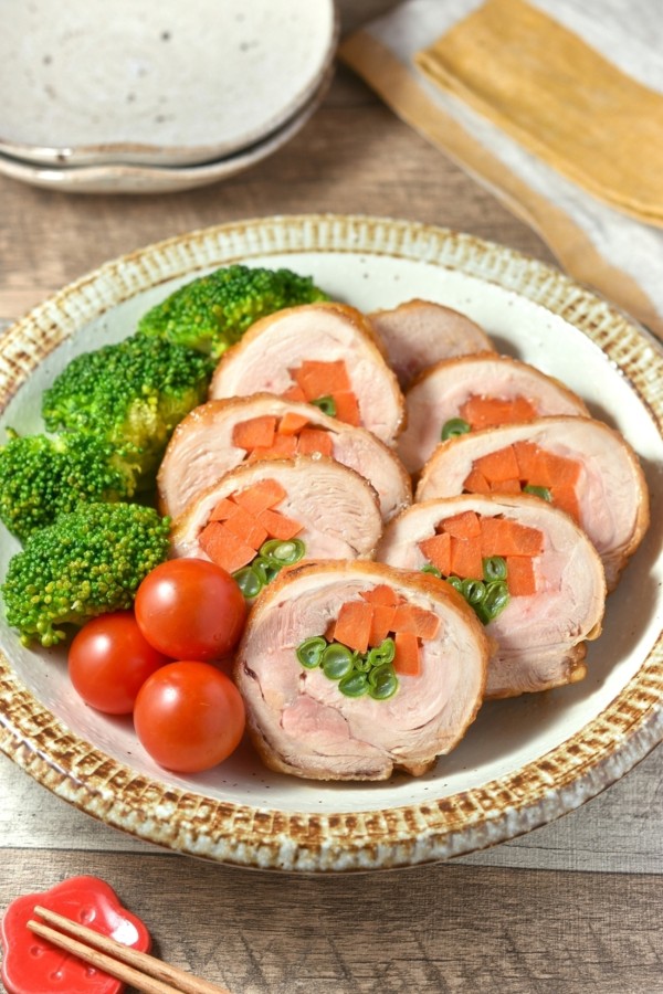 照り焼きロールチキン レシピ｜冷凍保存・作り置きOK・おせちやおもてなしにも - すずめの食卓３６５日