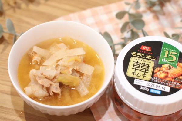 『【簡単！レシピ】ほっこり温まる♪キムチ味噌スープ』