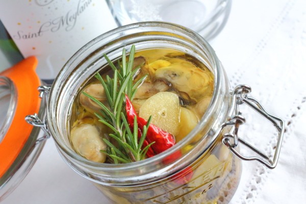 おもてなしにも大人気！牡蠣のオイル漬け