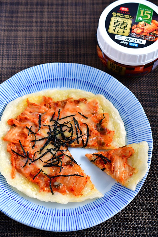 『【フーディストパーク】フライパンでできる！韓キムチの餅ピザのレシピ』