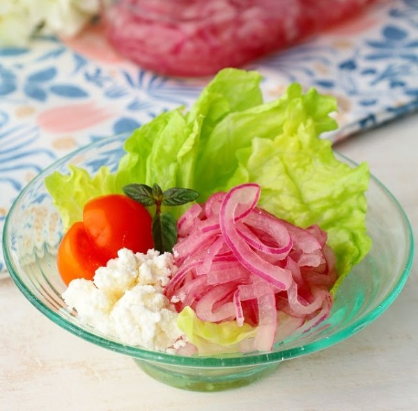 赤玉ねぎのピクルスサラダ  (乳和食レシピ)