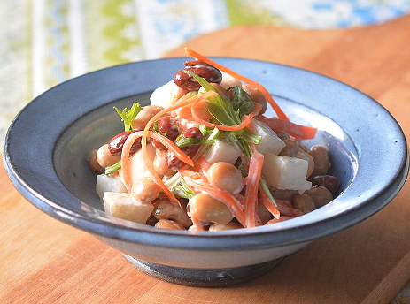 角切り長芋とにんじん ミックスビーンズのサラダ♪