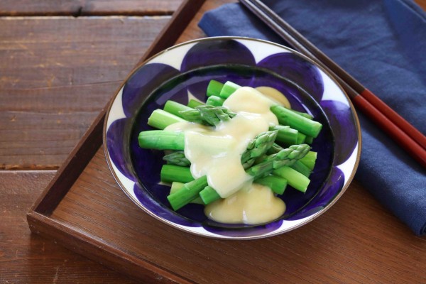 『アスパラガスの辛子酢味噌和え』のレシピ｜料理家神田えり子のおばんざい食堂