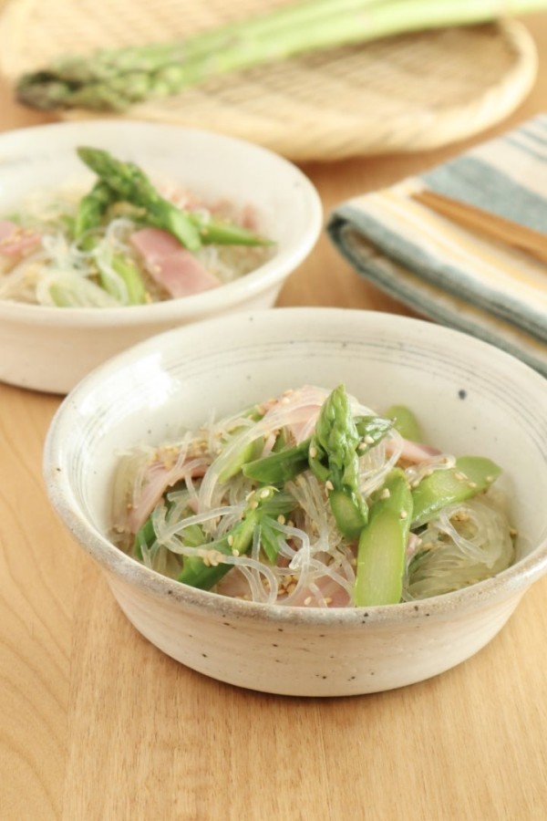 『彩り副菜♪群馬県産アスパラガスとハムの春雨サラダ』