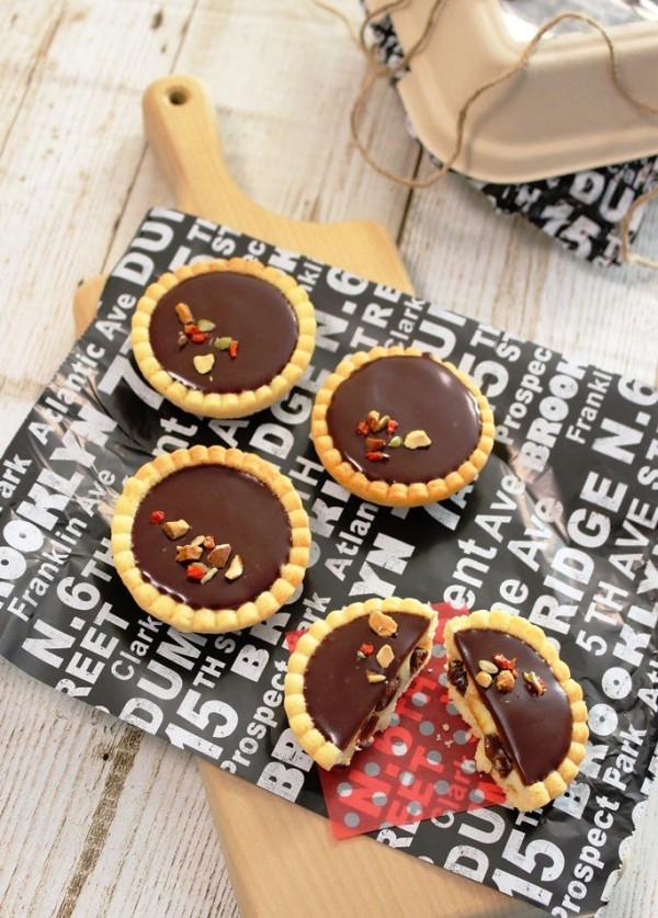 『ラムレーズンのチーズガナッシュタルト～レシピ＆ラッピングアイデアも♪～』