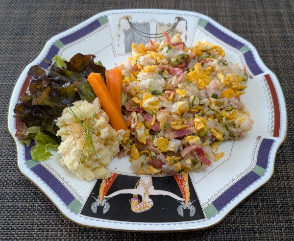 冷蔵庫と相談＆満足日々ごはん・・・ベーコン炒飯♪・・♪