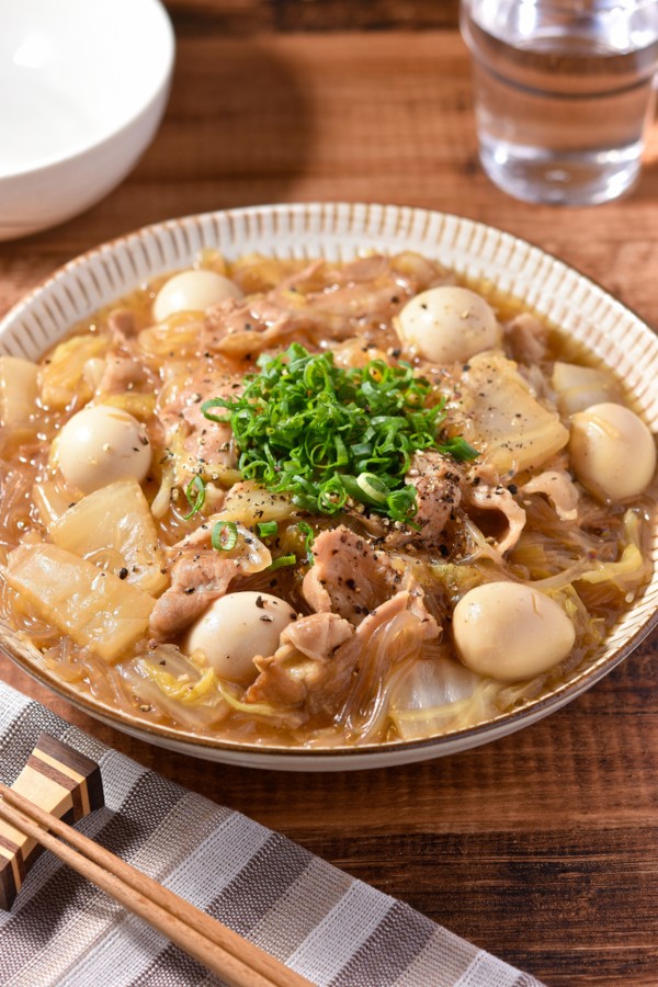 【白菜レシピ】豚バラ白菜のくたくたうま煮|春雨入りで簡単・フライパン1枚 - すずめの食卓365日