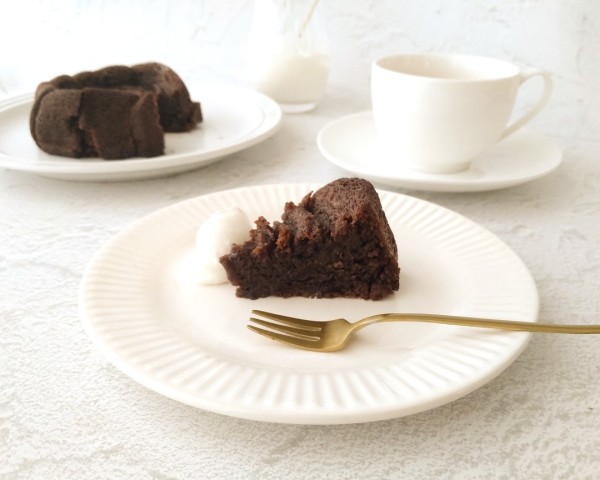 『卵白のチョコレートケーキ〈泡立てなし＆グルテンフリー〉』