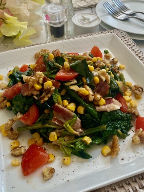 群馬県産ちぢみほうれん草で半生サラダ【PR】