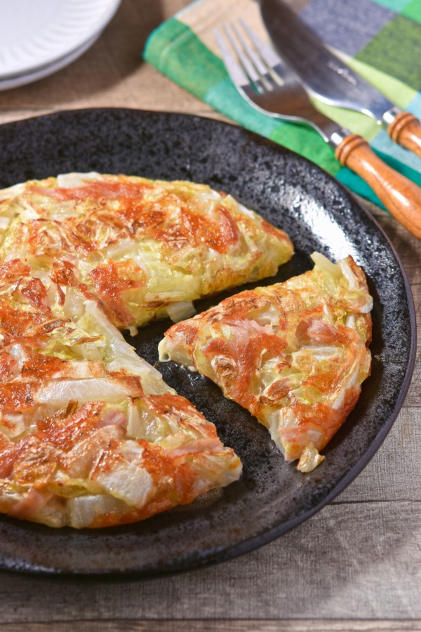 白菜チーズガレットのレシピ｜とろーりで香ばしい！15分で簡単おつまみおかず - すずめの食卓３６５日