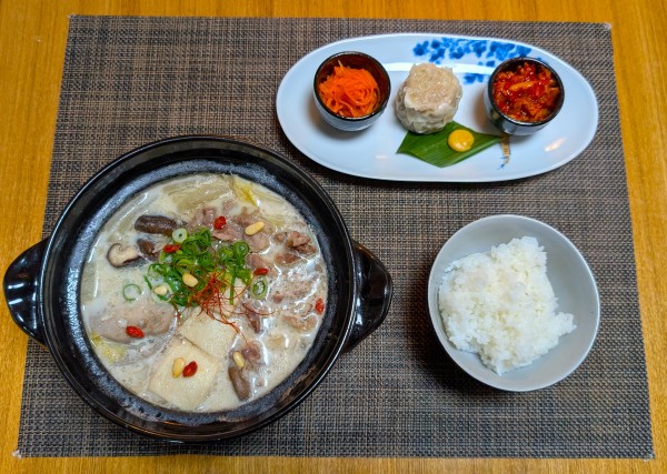 時短でおうち韓国気分☆根菜たっぷりコムタン風スープ♪☆♪☆♪