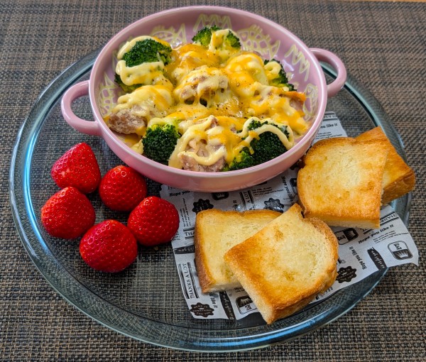 あつあつ満足ワンプレ☆ブロッコリーとチキンのマヨチーズ焼き♪☆♪☆♪