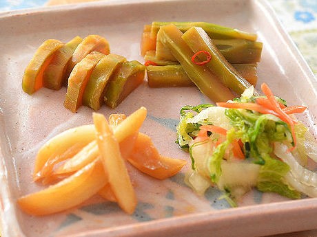 ブロッコリーの茎＆キャベツの芯の簡単漬け♪