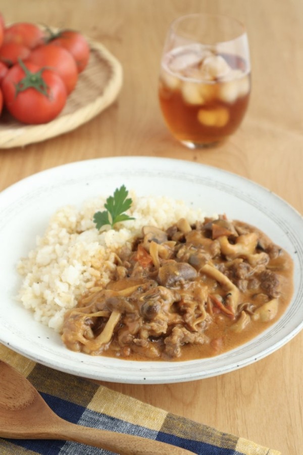 『野菜たっぷりでコク旨◎ビーフストロガノフ』