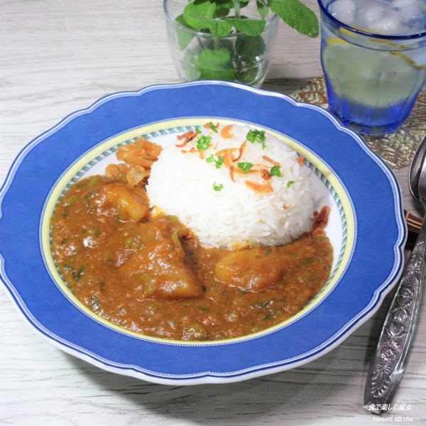 カブの葉っぱも全部使う！材料は野菜だけ。『かぶカレー』