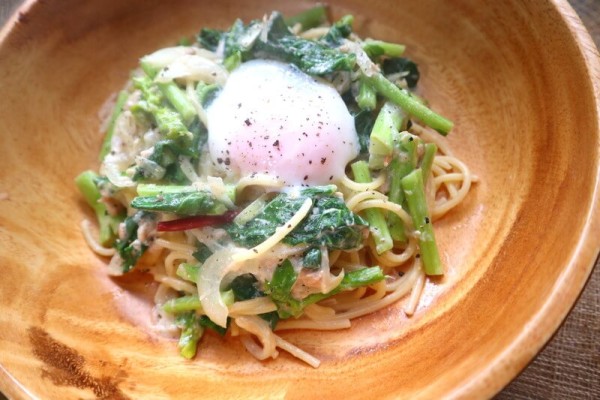 菜の花とツナが絶妙な味噌風味クリームパスタレシピ