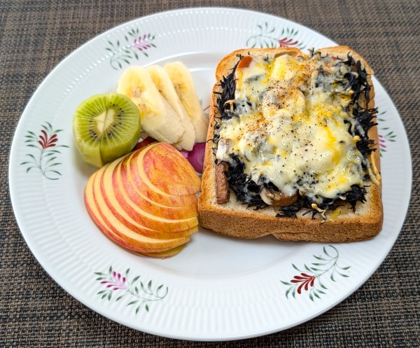 無限ループ悪魔の和惣菜トースト☆ひじきチーズトースト♪☆♪☆♪