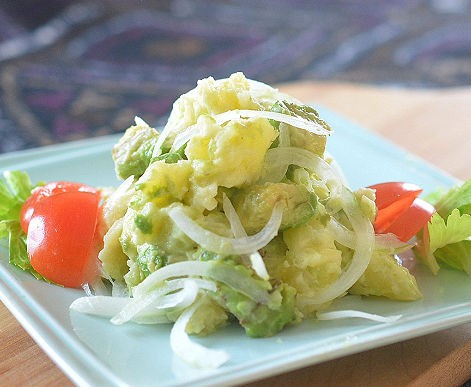 アボカドがたっぷり入ったポテトサラダ♪