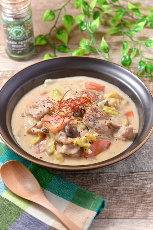 【白菜消費】豚こまと白菜の中華風クリーム煮レシピ！とろ旨で子供も喜ぶ時短おかず - すずめの食卓３６５日