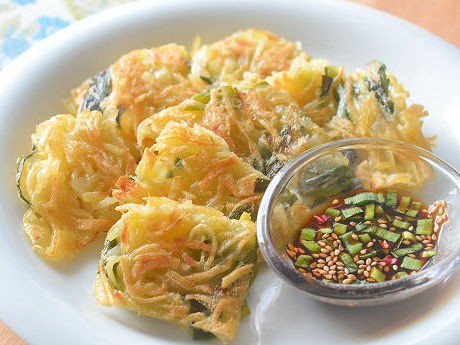 カリッと軽い！千切りじゃがいもとニラのチヂミ♪