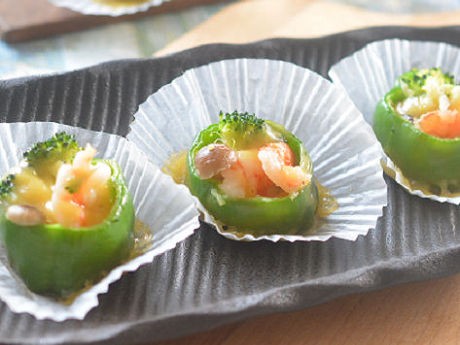 お弁当に！‹Ｐシュレッド›と野菜のピーマン詰め♪