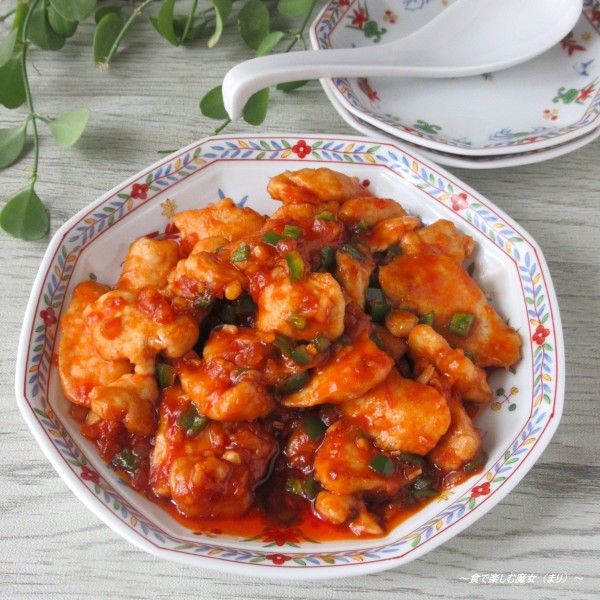 経済的で、ご飯が進む♪簡単ヘルシー中華おかず『鶏むね肉のチリソース煮/鶏チリ』