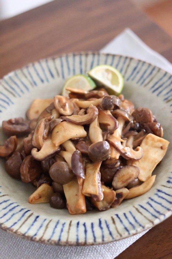 『【乳和食】きのこと甘栗のミルクウスターソース煮を作ってみました♪』